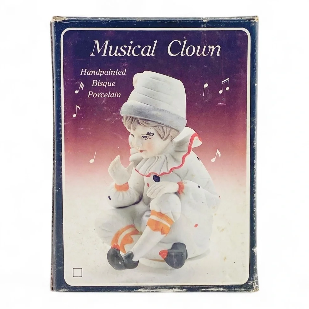 Vintage Porcelain Bisque Musical Clown Figurine - Plays Send In The Clowns​ - Picture 2 of 7